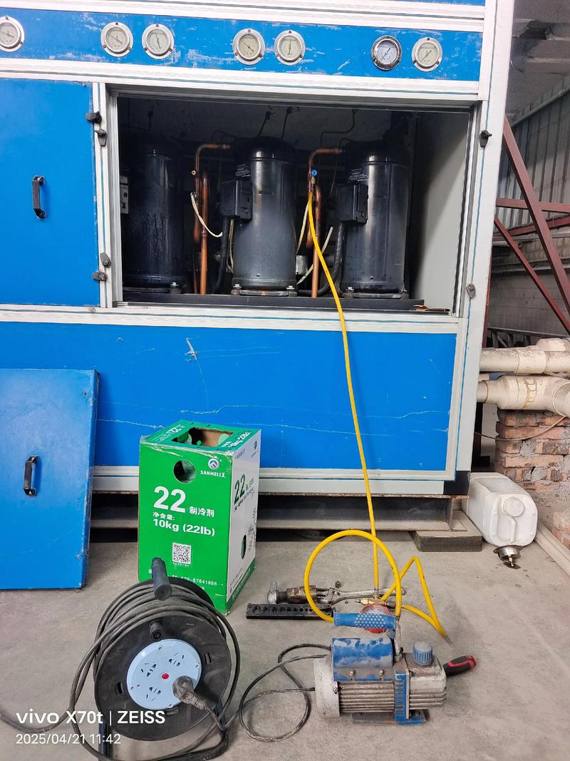 加氟與圍城 大壓縮機(jī)里不僅是金錢，還有無處安放的中年焦慮