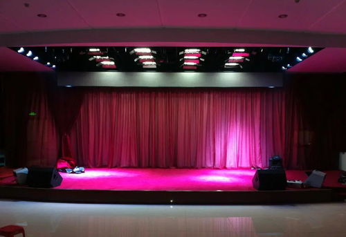 舞臺(tái)幕布安全的技術(shù)要點(diǎn)與使用